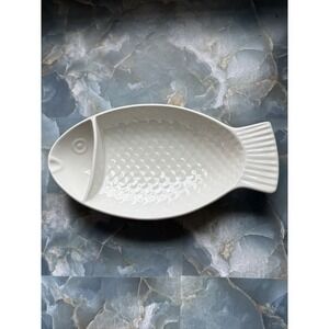 Vintage Hall Fish Shape Divided Serving Dish 11"x6"‎ White Stoneware USA